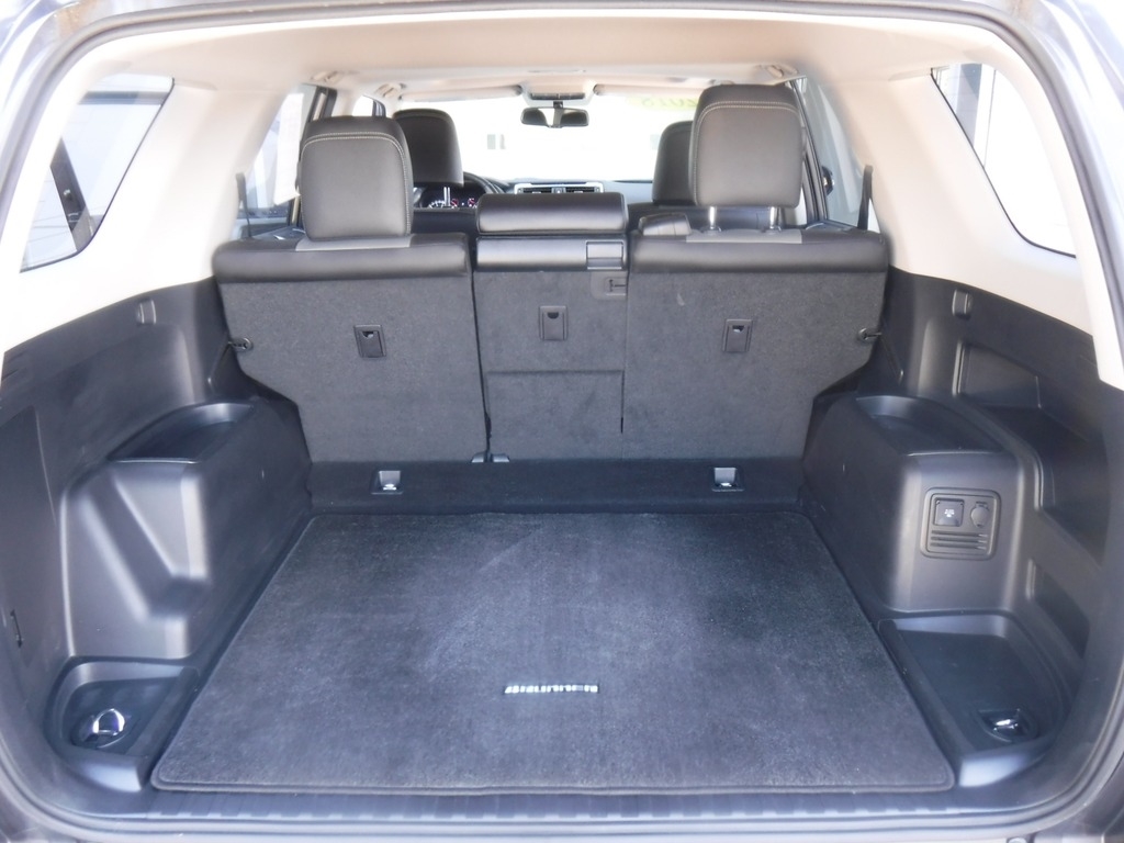 2018 Toyota 4Runner image 39