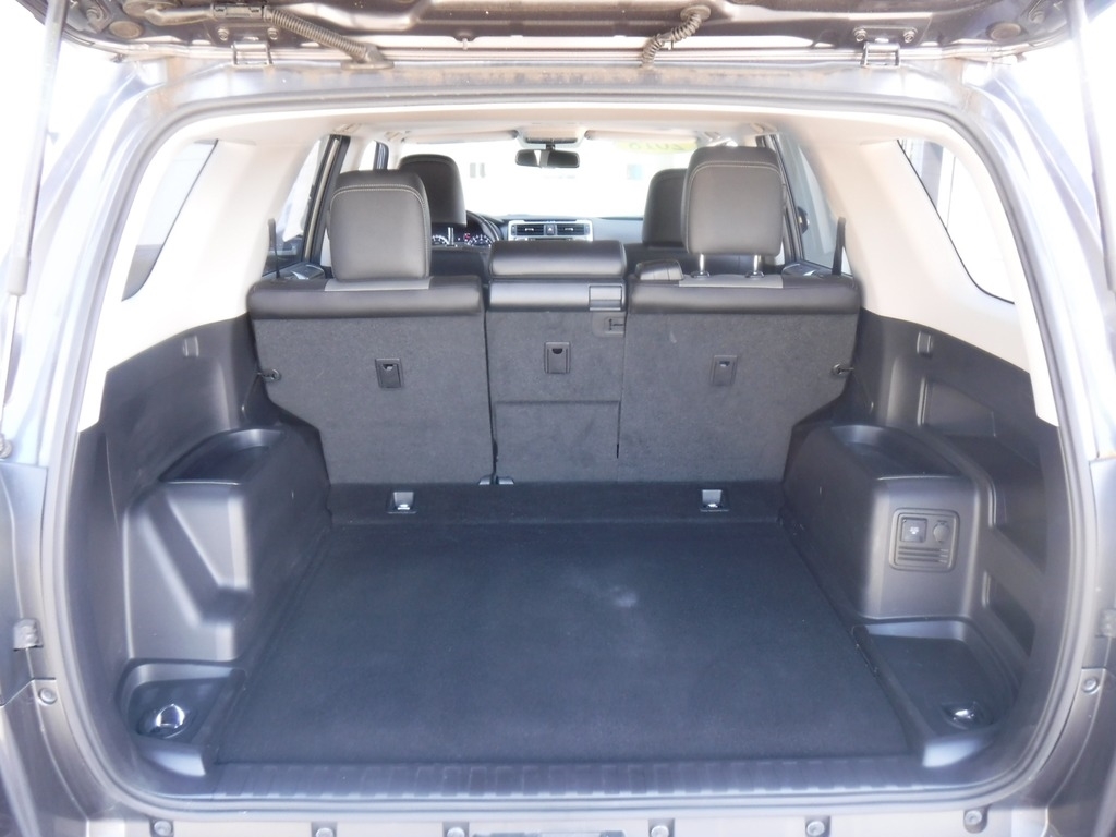 2018 Toyota 4Runner image 40