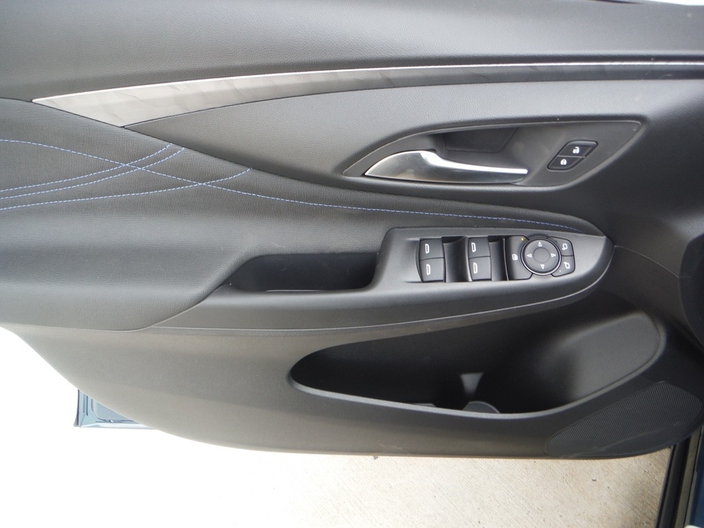 2026 Buick Envista image 12