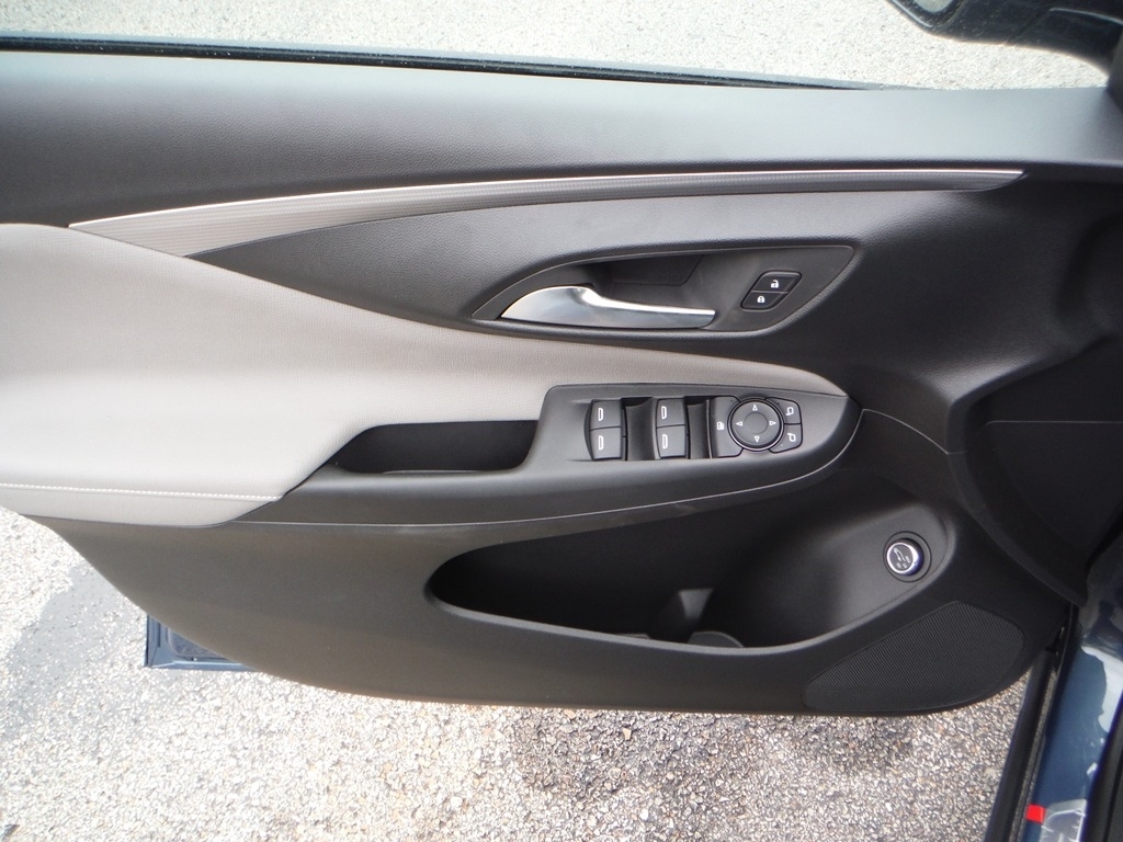 2026 Buick Envista image 15