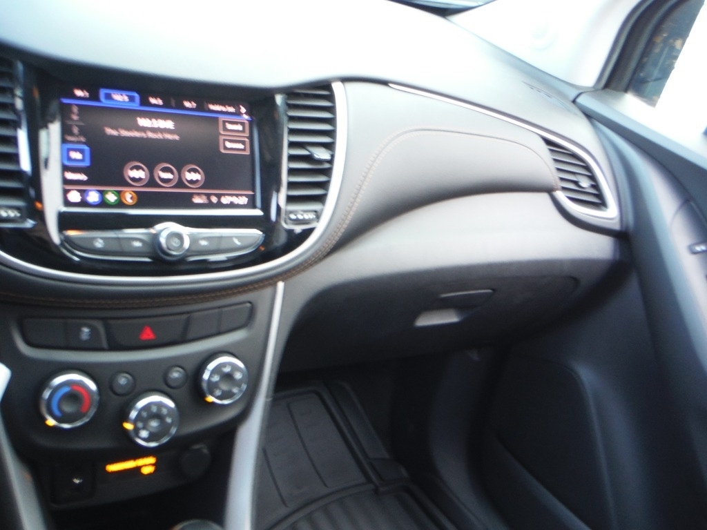 2020 Chevrolet Trax image 18