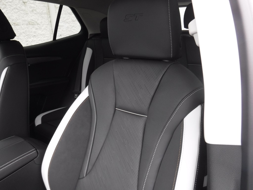 2026 Buick Envision image 23