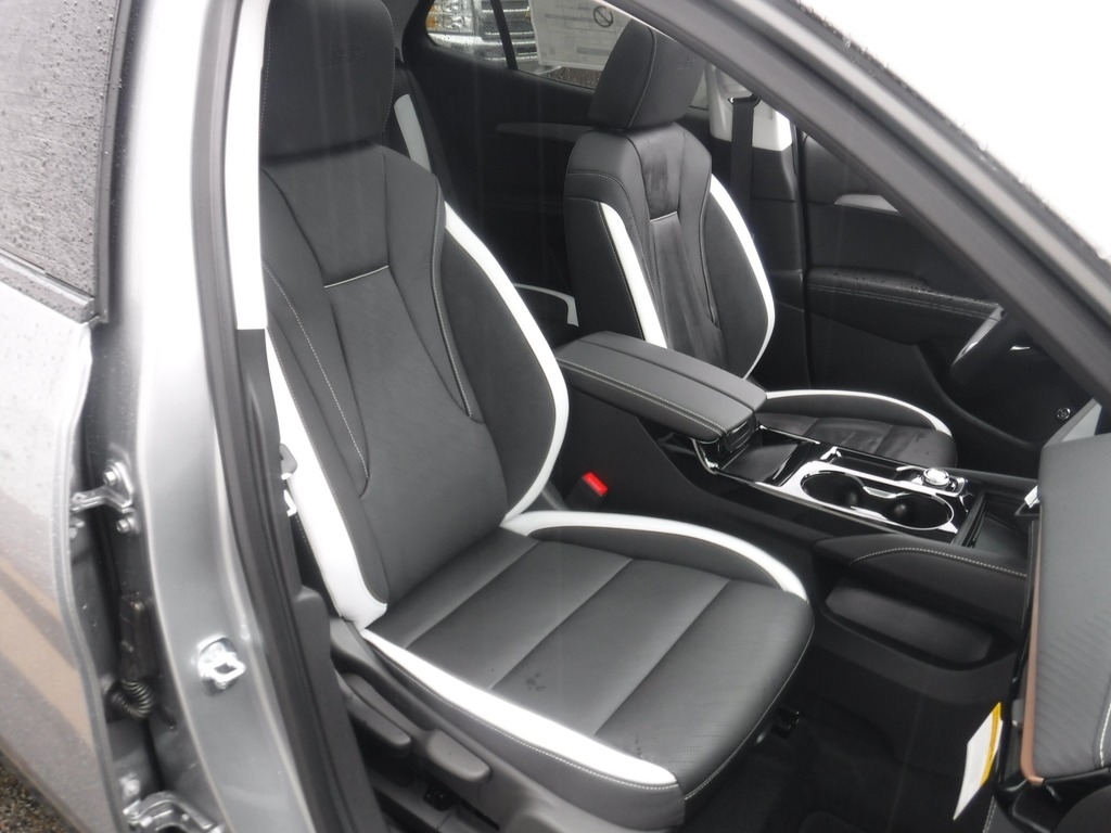 2026 Buick Envision image 25