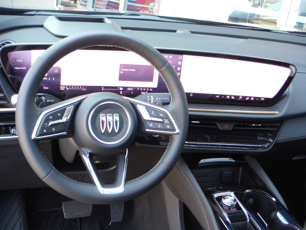 2026 Buick Envision image 3