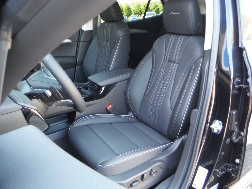 2026 Buick Envision image 23