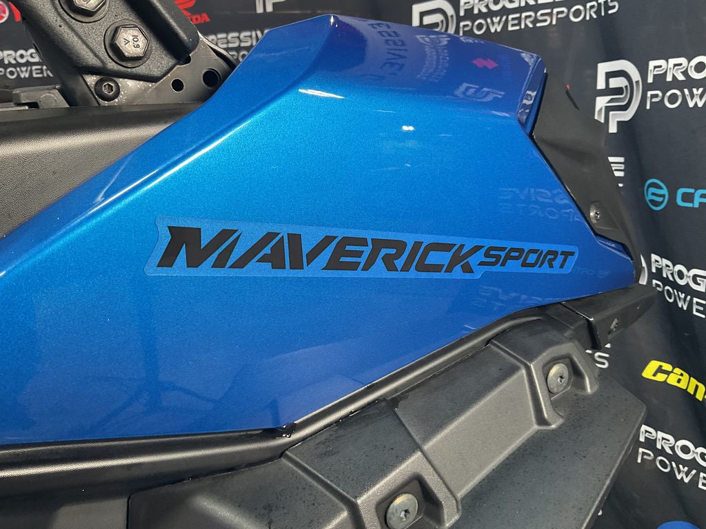 2023 Can-Am Maverick Sport DPS 1000R 11