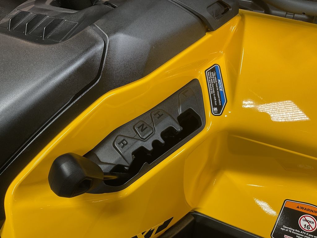 2024 Can-Am Outlander XT 700  4