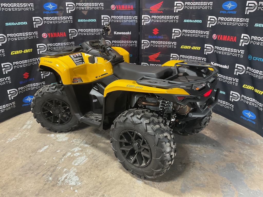 2024 Can-Am Outlander XT 700  10