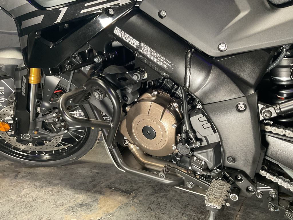 2024 Suzuki V-Strom 1050DE  7