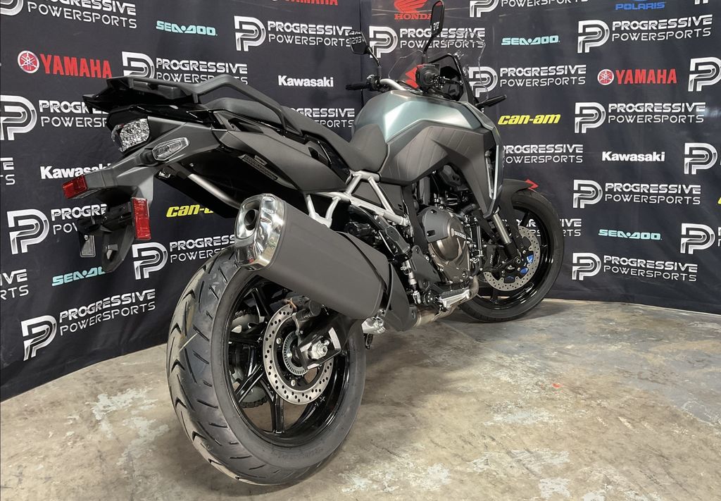 2024 Suzuki V-Strom 800  3