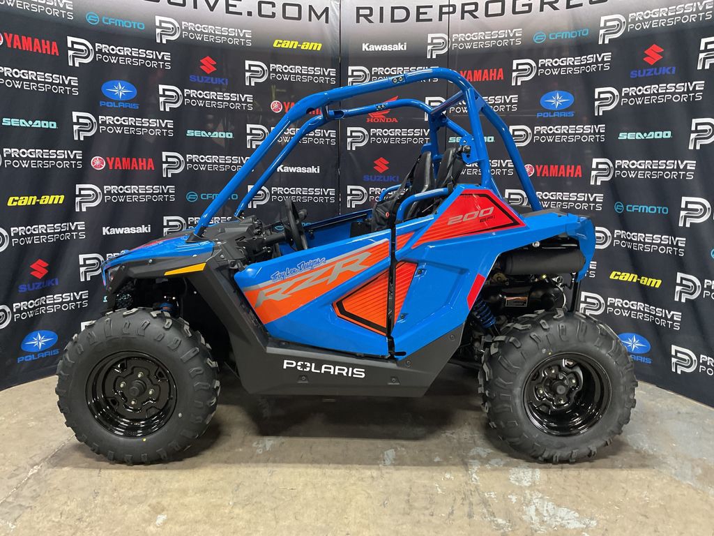 2023 Polaris RZR 200 EFI Troy Lee Designs Edition  9