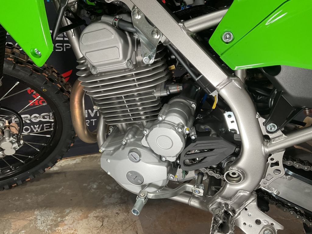 2025 Kawasaki KLX 230R S 8