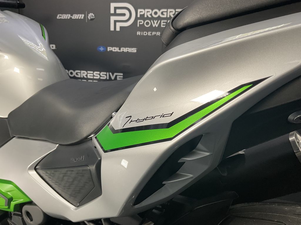 2024 Kawasaki Ninja 7 Hybrid ABS  12