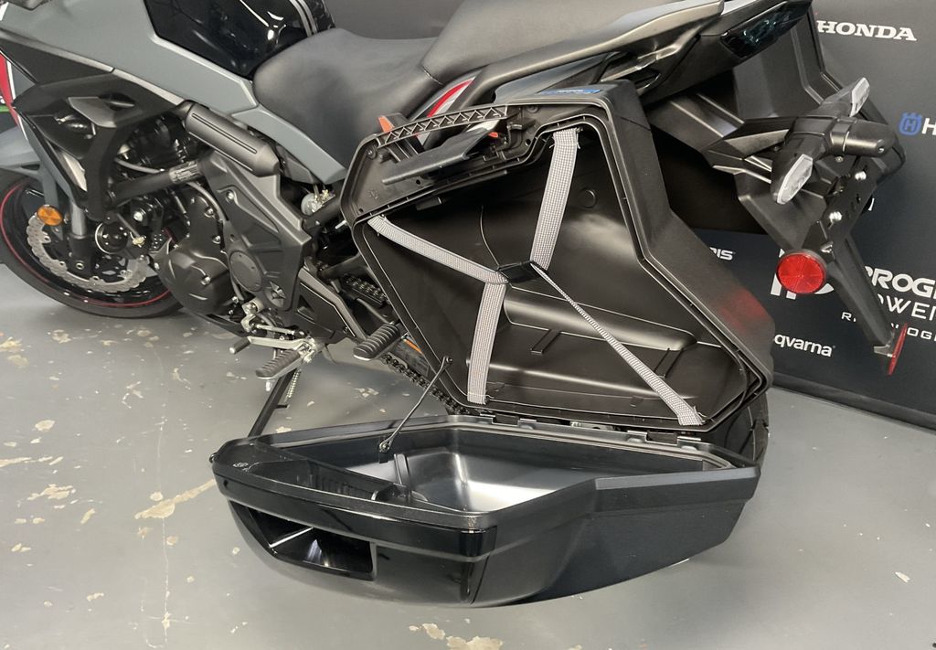 2024 Kawasaki Versys 650 LT ABS  8