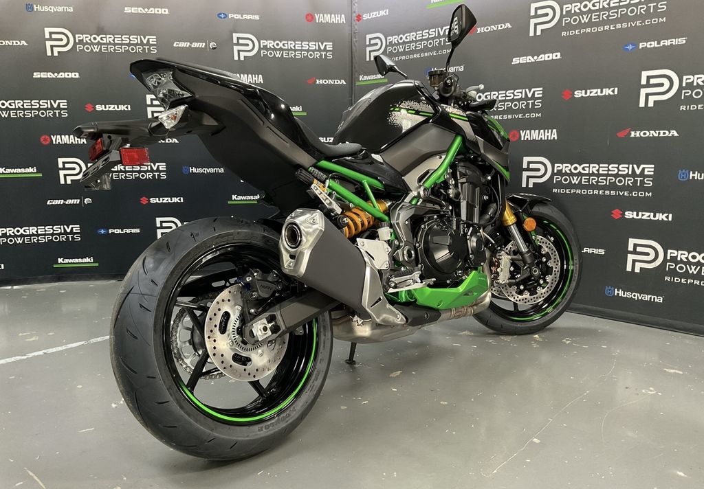 2024 Kawasaki Z900 SE ABS  13