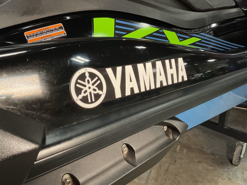 2024 Yamaha VX Deluxe With Audio  13