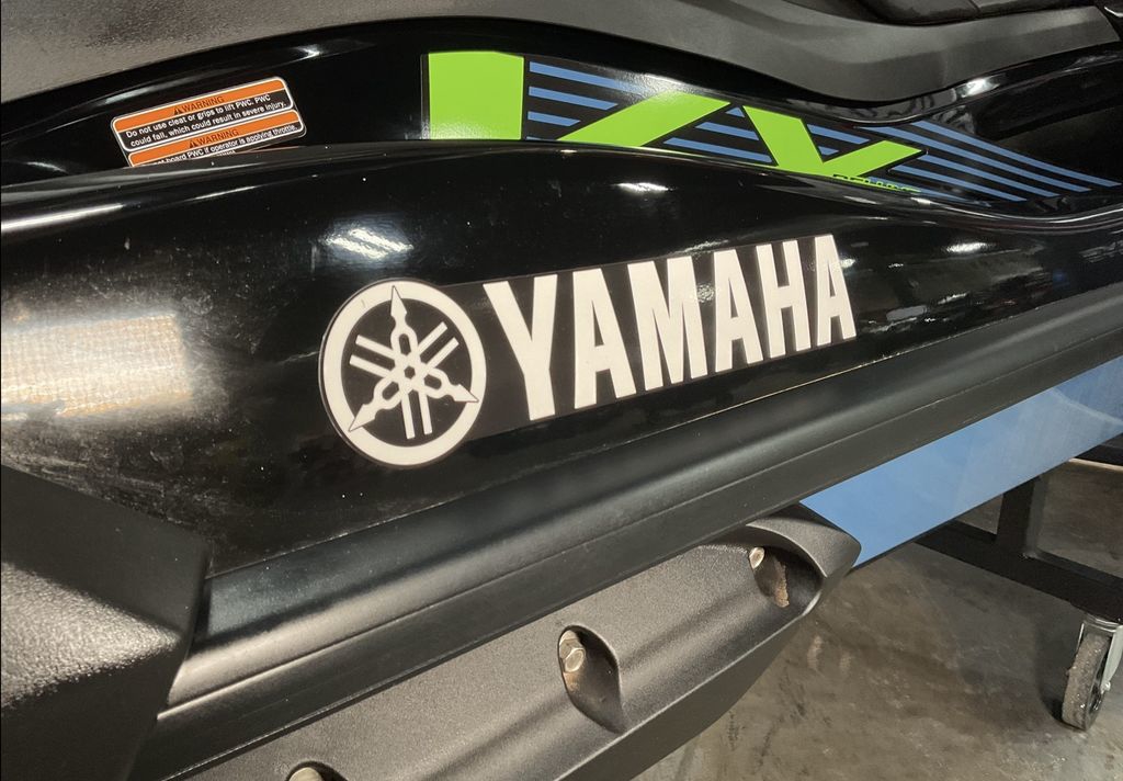 2024 Yamaha VX Deluxe with Audio  11