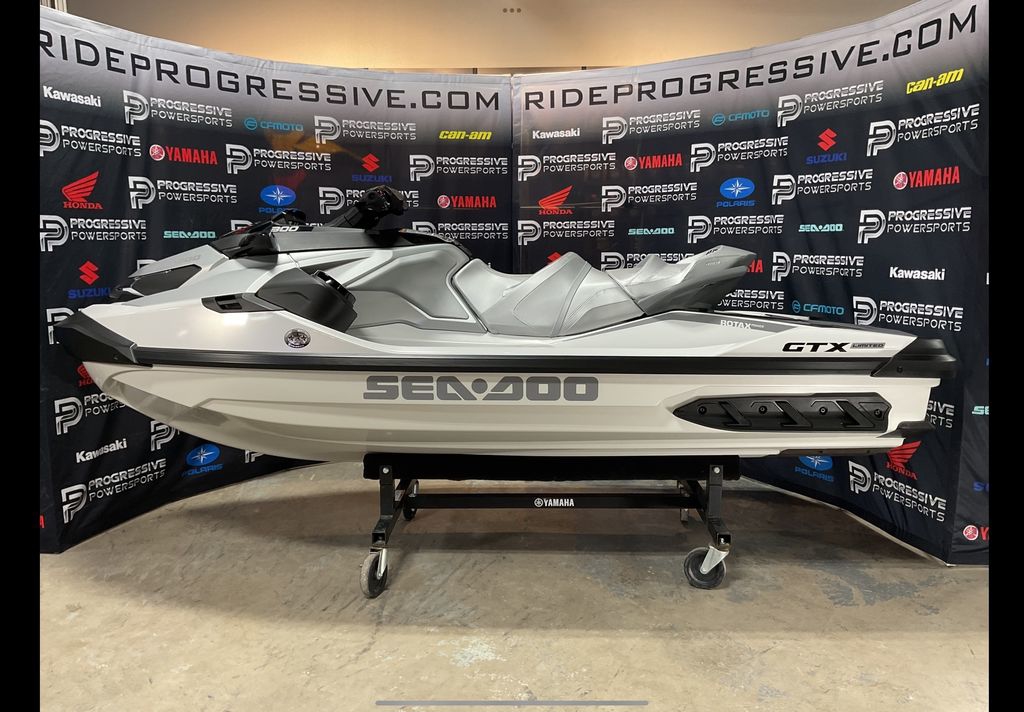 2024 Sea-Doo GTX Limited 300 White Pearl Premium  5