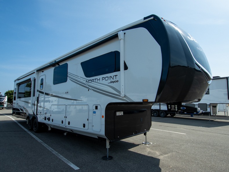 2026 Jayco North Point 377RLBH