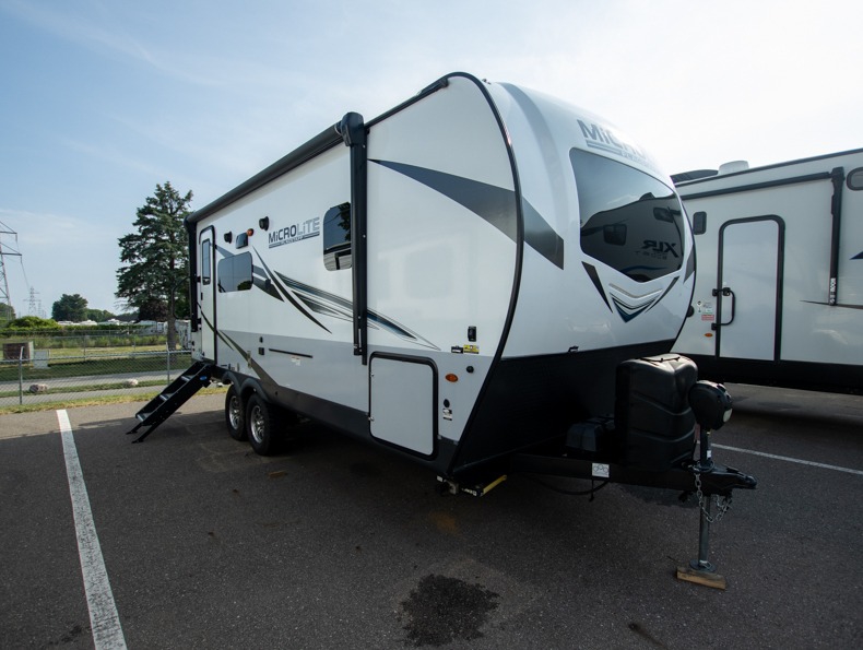 2021 Forest River Flagstaff Micro Lite 22FBS