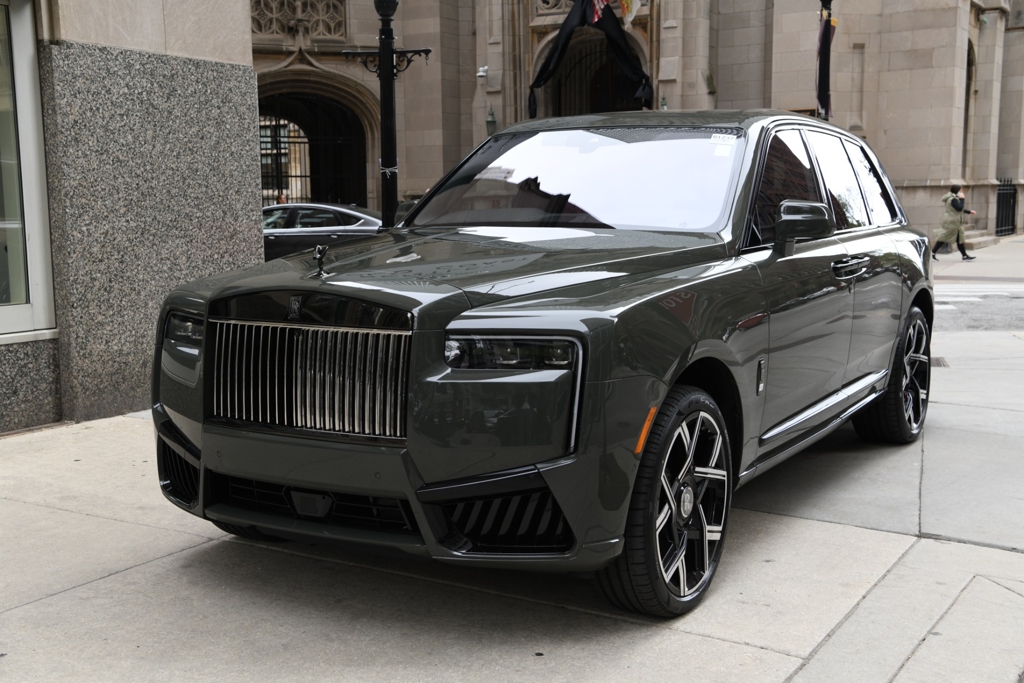 2025 Rolls-Royce Black Badge Cullinan SUV