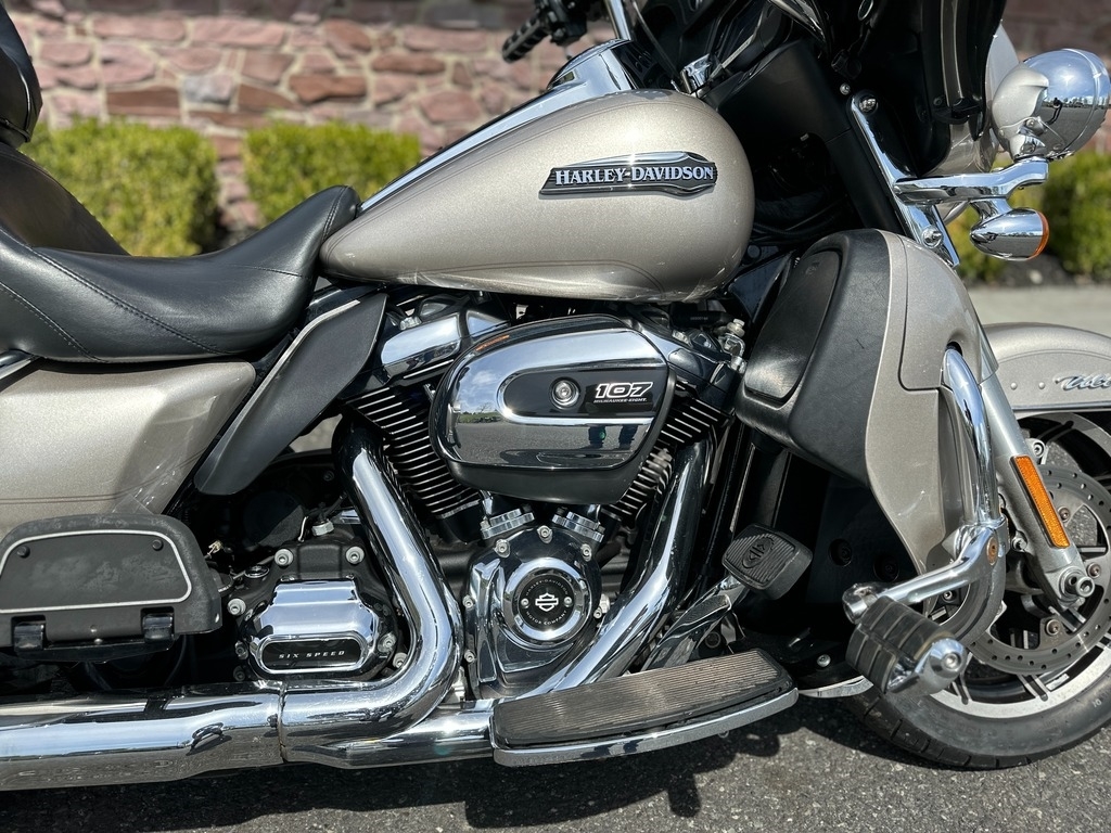 2018 Harley-davidson® Ultra Classic Flhtcu M8 Electra Glide® 107 