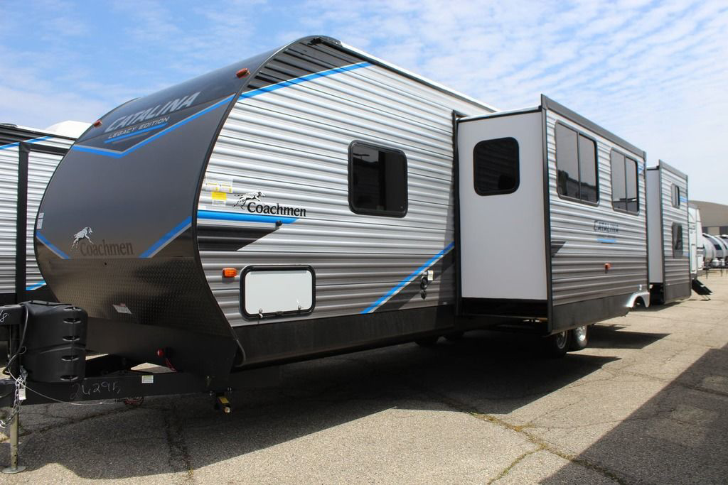 2022 Forest River 323QBT