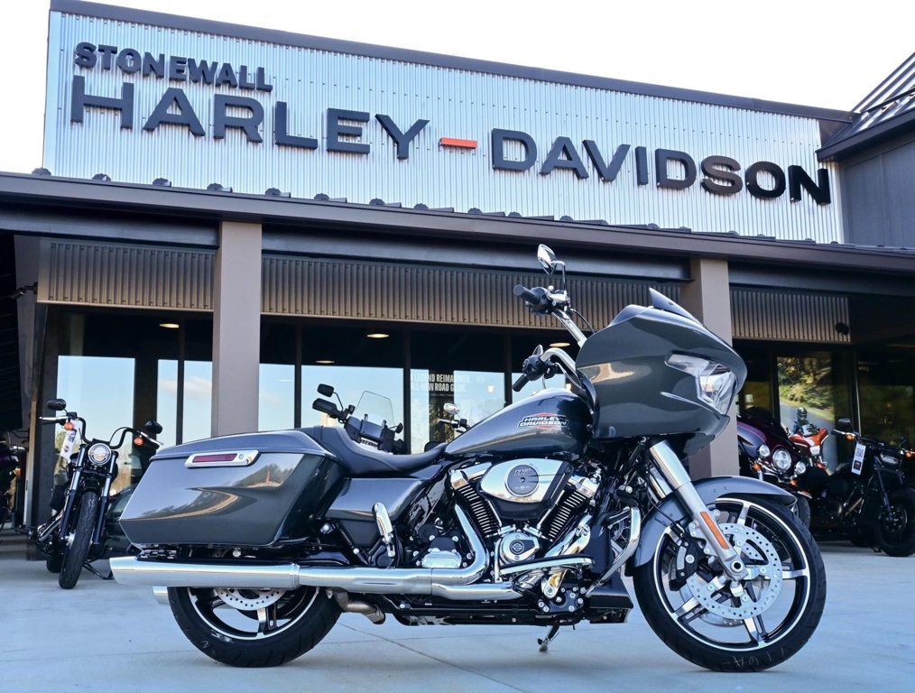 2025 Harley-Davidson® Touring Road Glide V Twin 1923