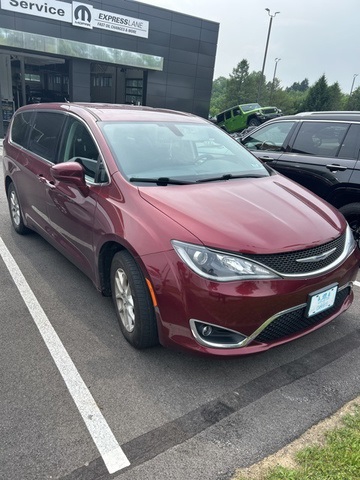 2020 Chrysler Pacifica Touring
