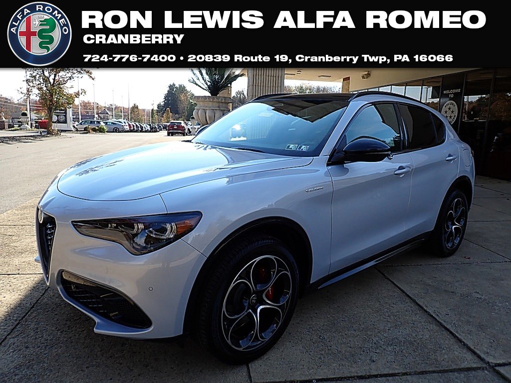 2025 Alfa Romeo Stelvio Veloce AWD