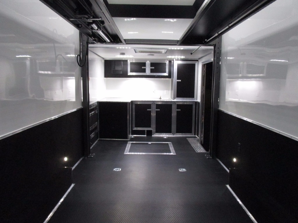 30' United Stacker Super Hauler Race Car Trailer - Trailer Enterprises