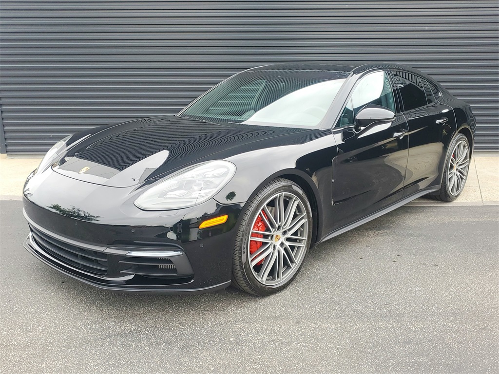 2018 Porsche Panamera 4S