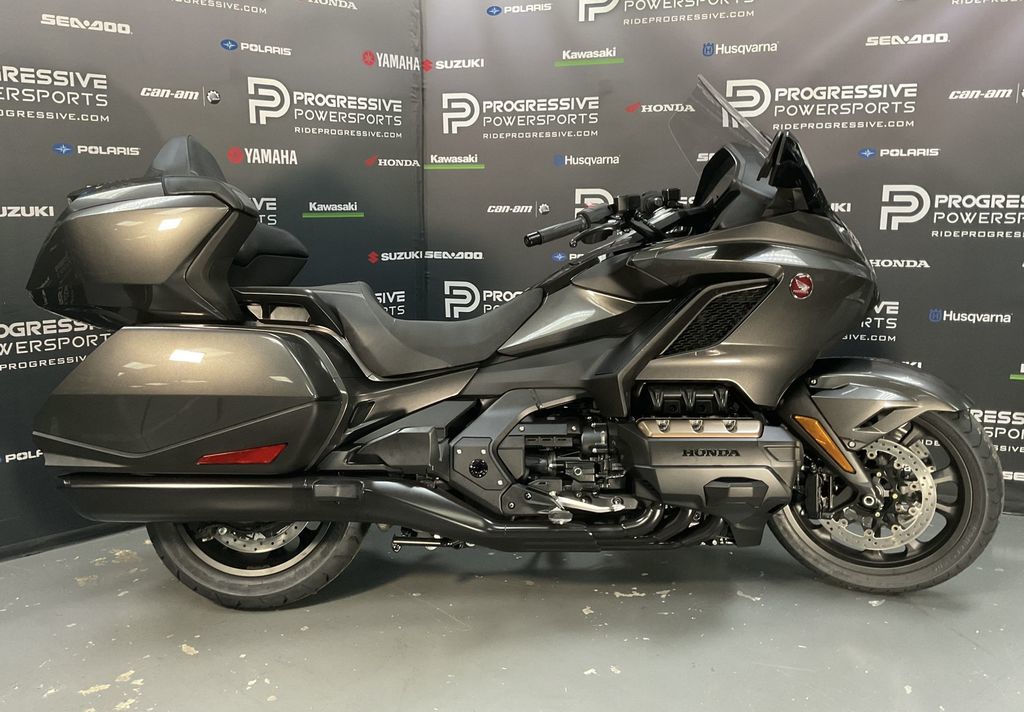 2024 Honda Gold Wing Tour  9