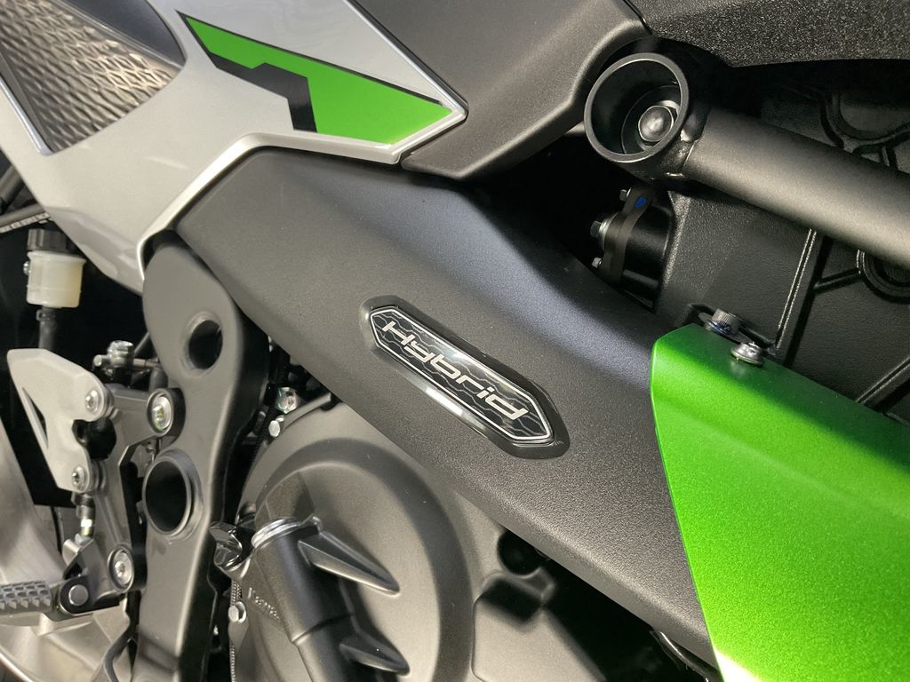 2024 Kawasaki Z7 Hybrid ABS  7