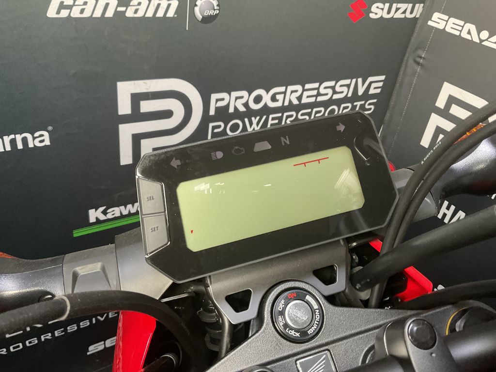 2025 Honda Grom  8