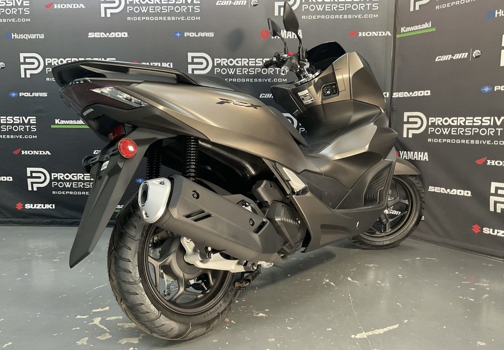 2024 Honda PCX  7