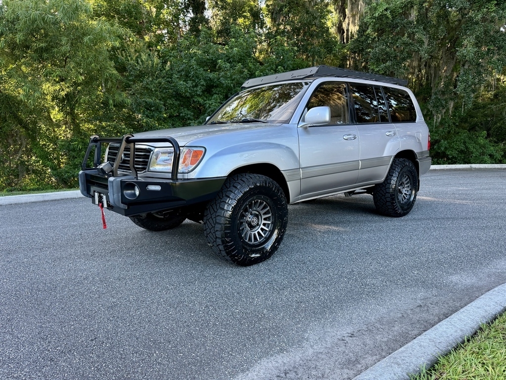 2000 Toyota Land Cruiser SUPER CLEAN TEXAS BEAUTIFUL