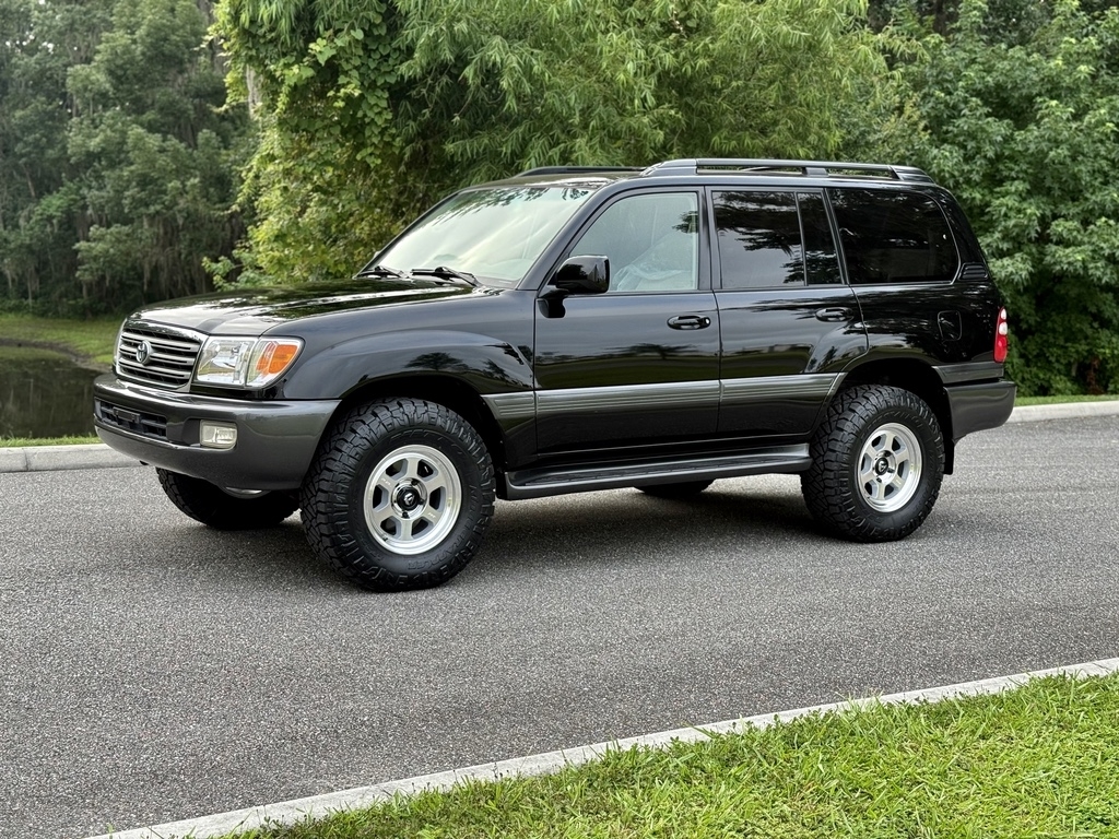 2005 Toyota Land Cruiser CELAN CARFAX FRESH BUILD BEAUTIFUL