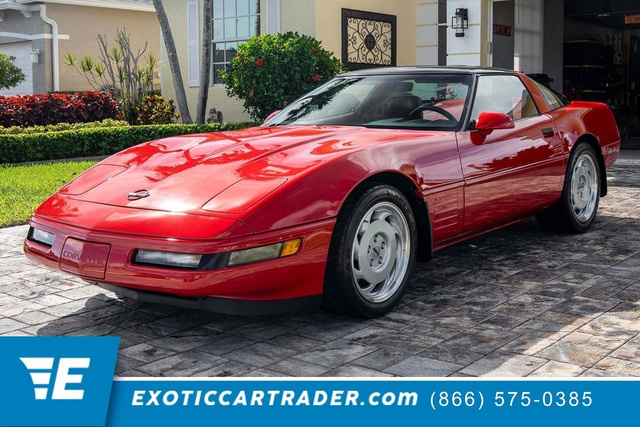 Brilliant Red Metallic 1992 Chevrolet Corvette Coupe RWD Coupe Rear-Wheel Drive 4-Speed Automatic