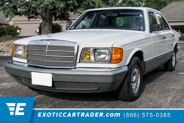 1985 Mercedes-Benz 300-Class Sedan Rear-Wheel Drive 4-Speed Automatic