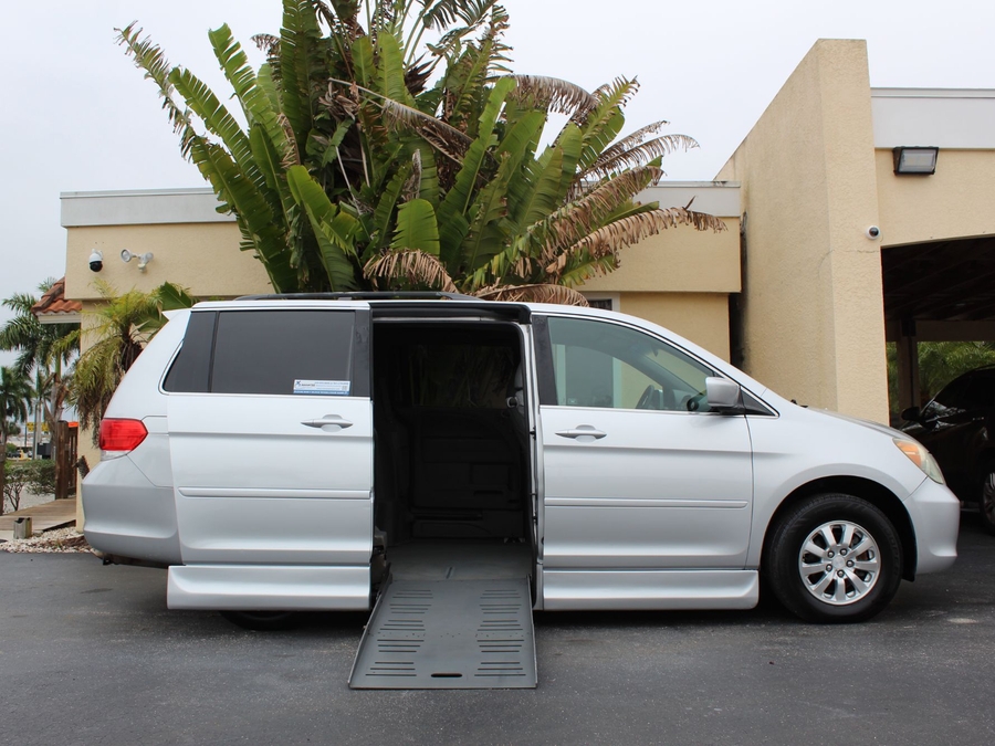 2010 Honda Odyssey EX Mini-Van
