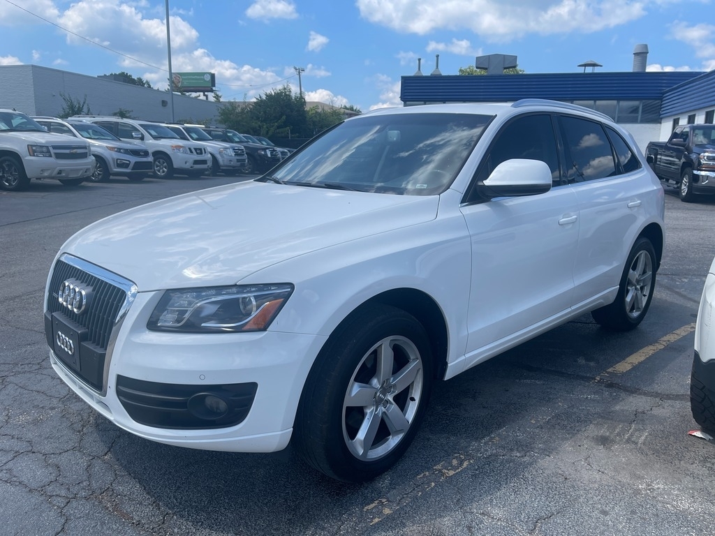 2011 Audi Q5 2.0T quattro Premium Plus SUV