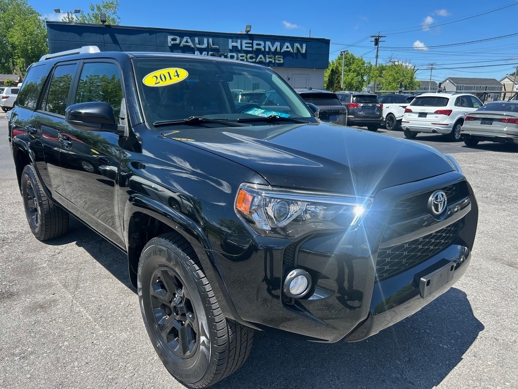 2014 Toyota 4Runner SR5 4x4 V6's photo