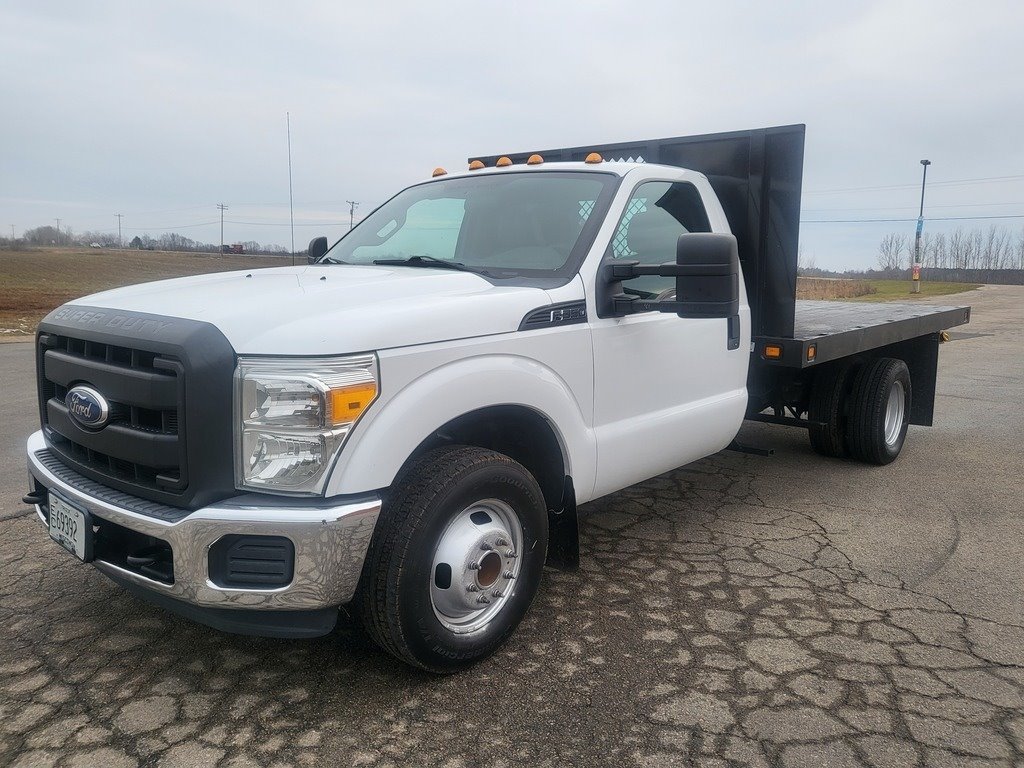 2012 Ford F-350 Super Duty XL Chassis