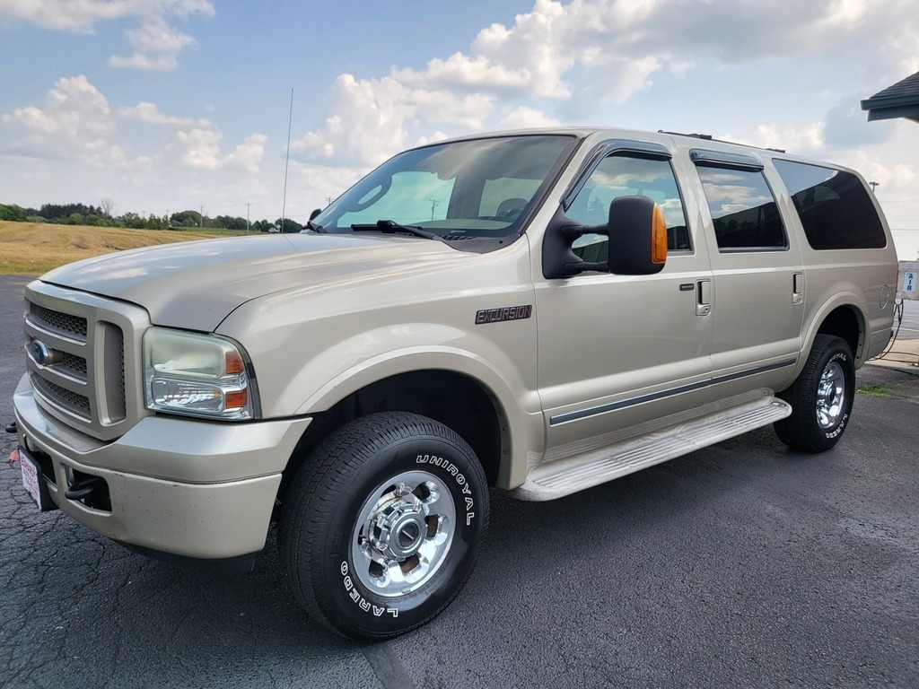 2005 Ford Excursion Limited SUV