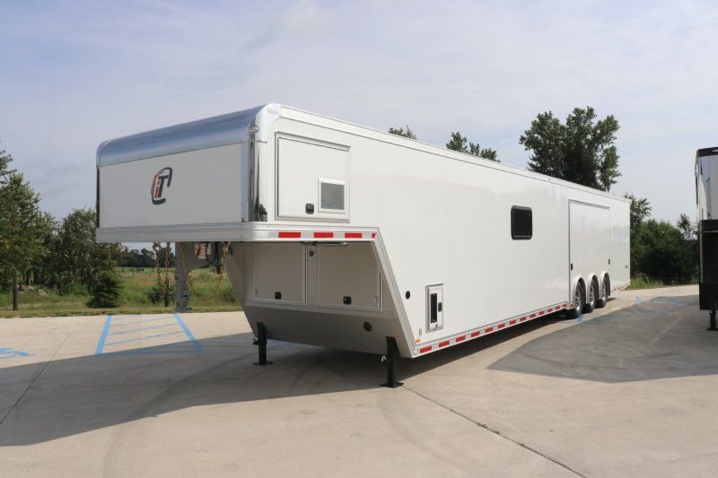 2025 Intech Trailers 48' Gooseneck Icon Package