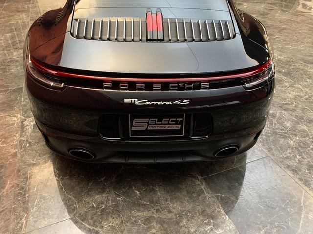 2020 Porsche 911 Carrera 4S photo