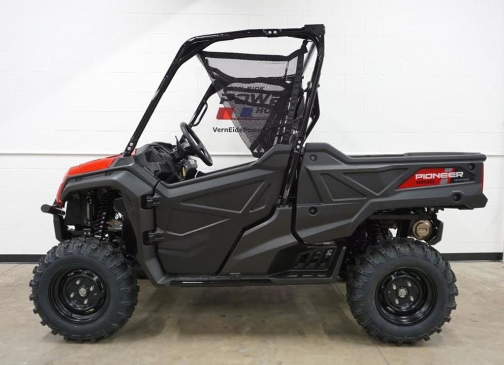 2025 Honda Pioneer 1000 999