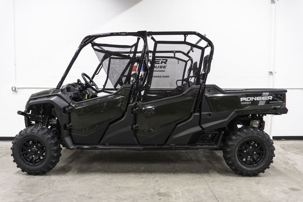 2025 Honda Pioneer 1000-6 Deluxe Crew 999