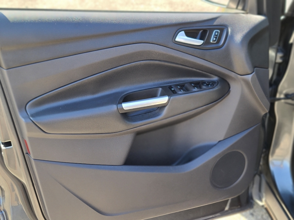 2015 Ford Escape SE 15